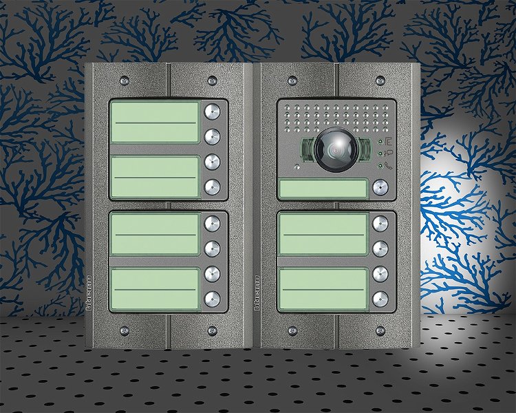 Afbeelding van het Serie 151V deurstation met 13 BTicino beldrukkers