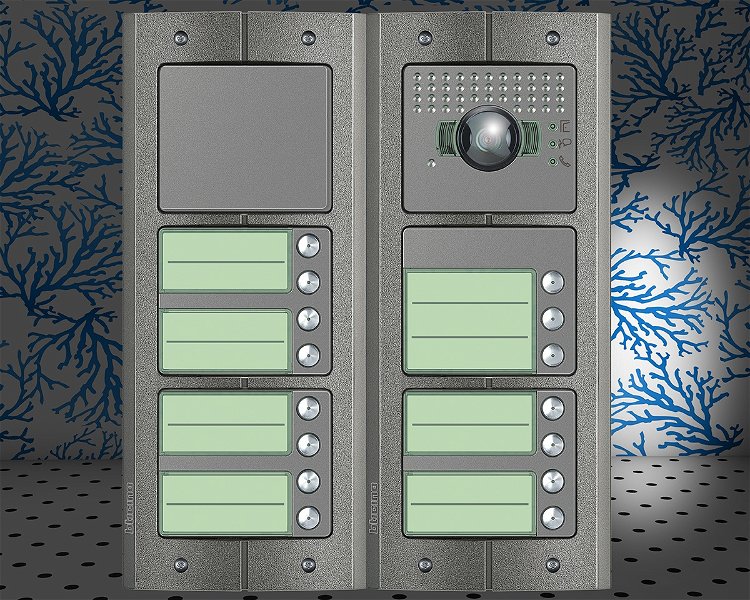 Afbeelding van het Serie 151V deurstation met 15 BTicino beldrukkers