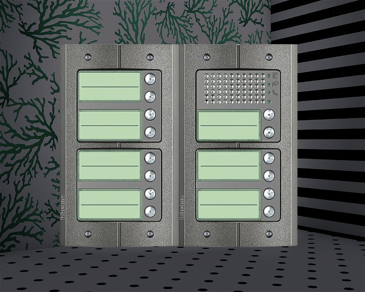 Afbeelding van het Serie 151A deurstation met 14 BTicino beldrukkers