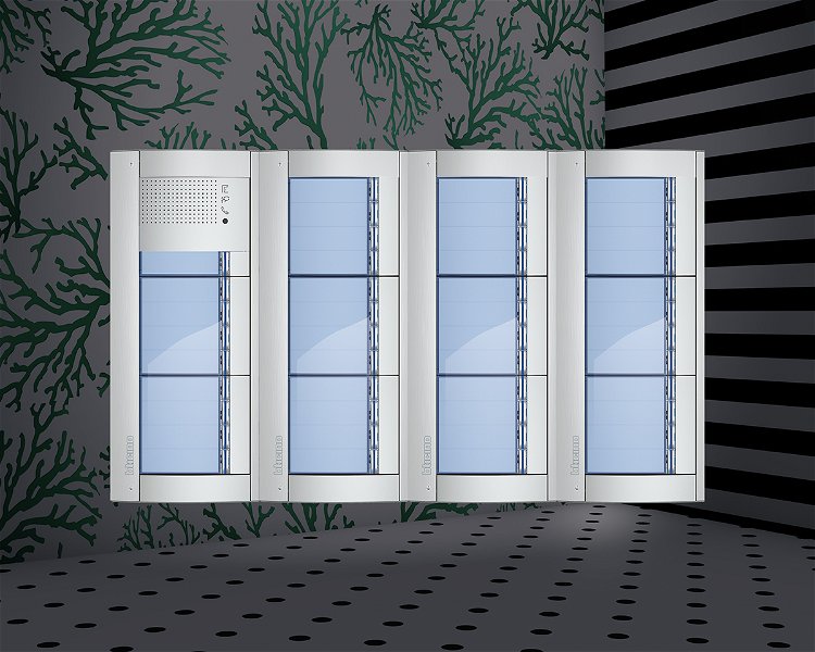 Afbeelding van het Serie 131A deurstation met 45 BTicino beldrukkers