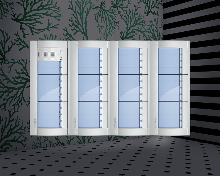 Afbeelding van het Serie 131A deurstation met 46 BTicino beldrukkers
