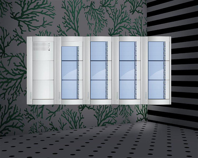 Afbeelding van het Serie 131A deurstation met 47 BTicino beldrukkers