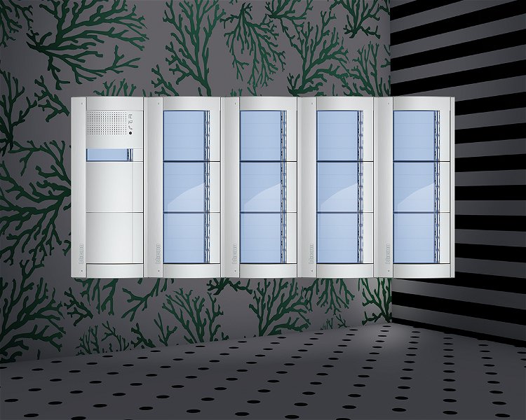 Afbeelding van het Serie 131A deurstation met 49 BTicino beldrukkers