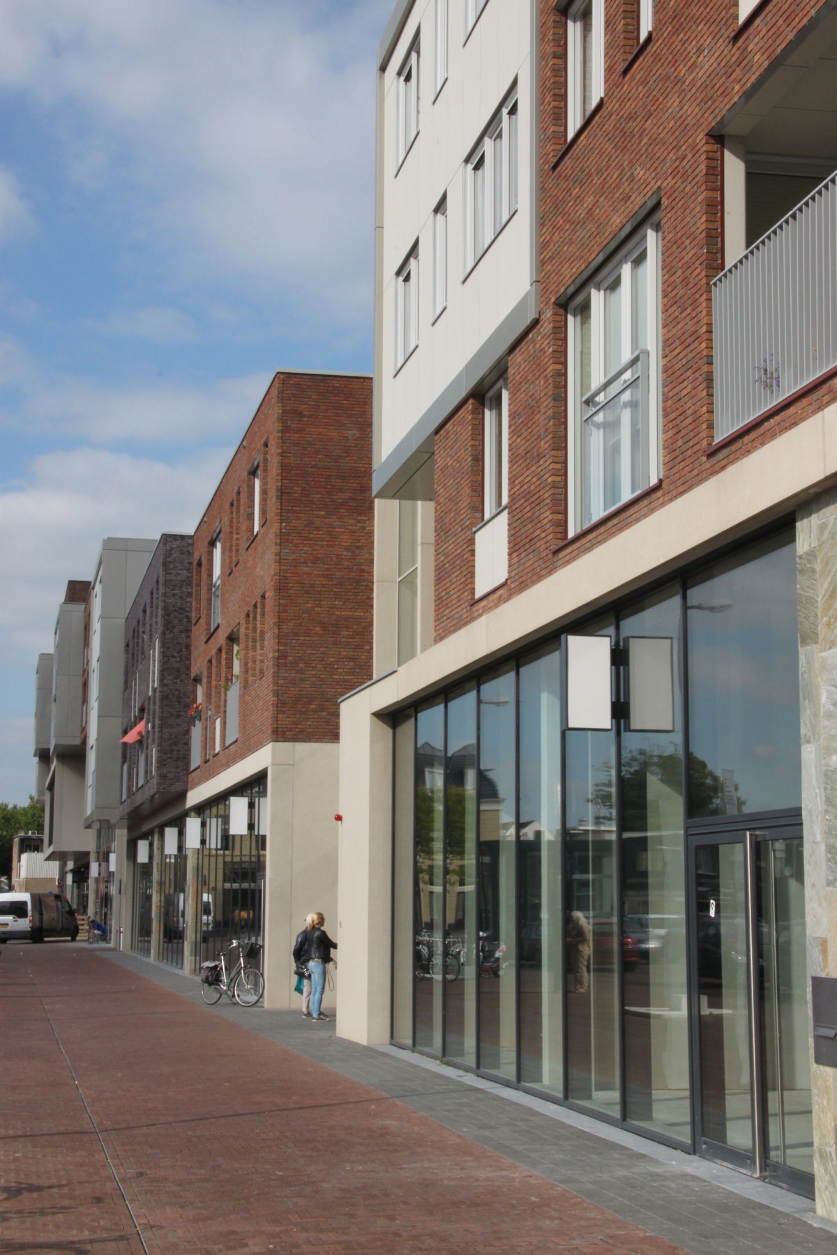 Project Raadhuisplein Blok A0 Drachten met 48 won BTicino intercom Foto van de BTicino intercom installatie Raadhuisplein Blok A0 te Drachten met 48 won