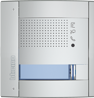 BTicino Deurstation Serie 131A met 1 BTicino beldrukker intercom buitenpost 1 appartement Bticino